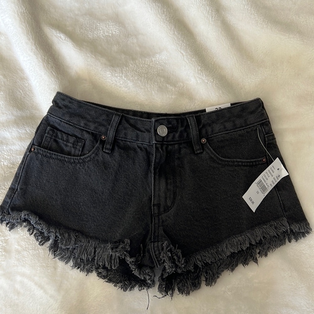 Pacsun Low rise short size 22